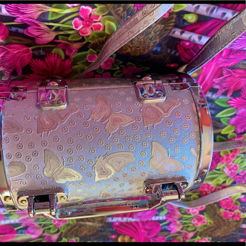 🦋 Silver butterfly shoulder bag - Picture 6 of 8